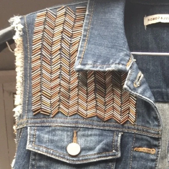 Romeo and Juliet Denim Beaded Vest - Picture 3 of 4
